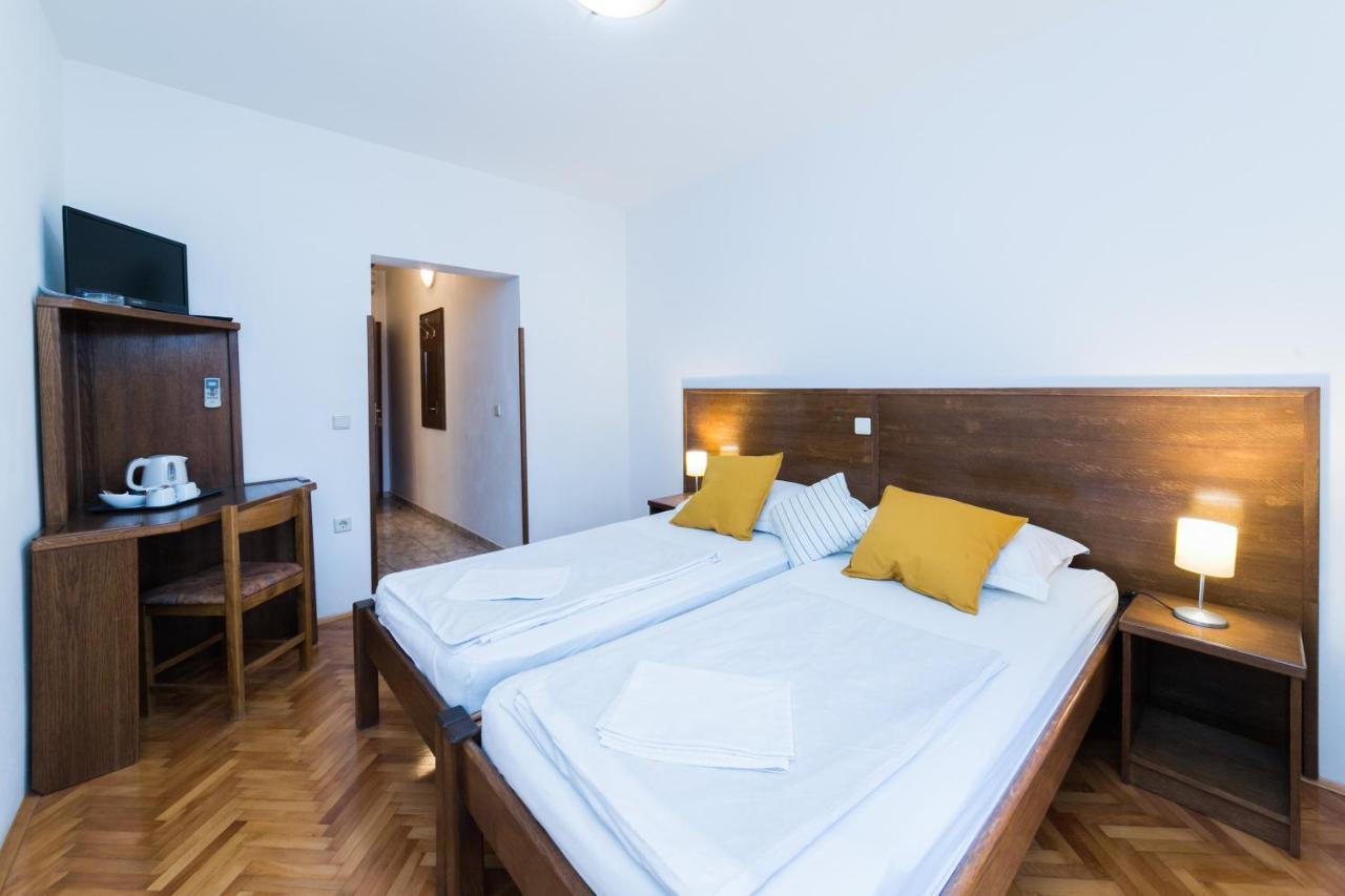 Mb Bed&Breakfast พาก ภายนอก รูปภาพ